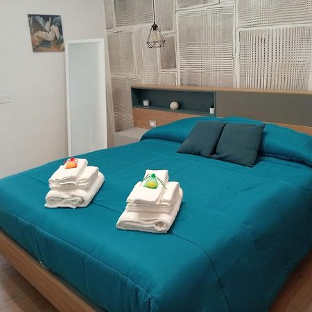 Antico Palazzo Bed & Breakfast Салерно Екстериор снимка