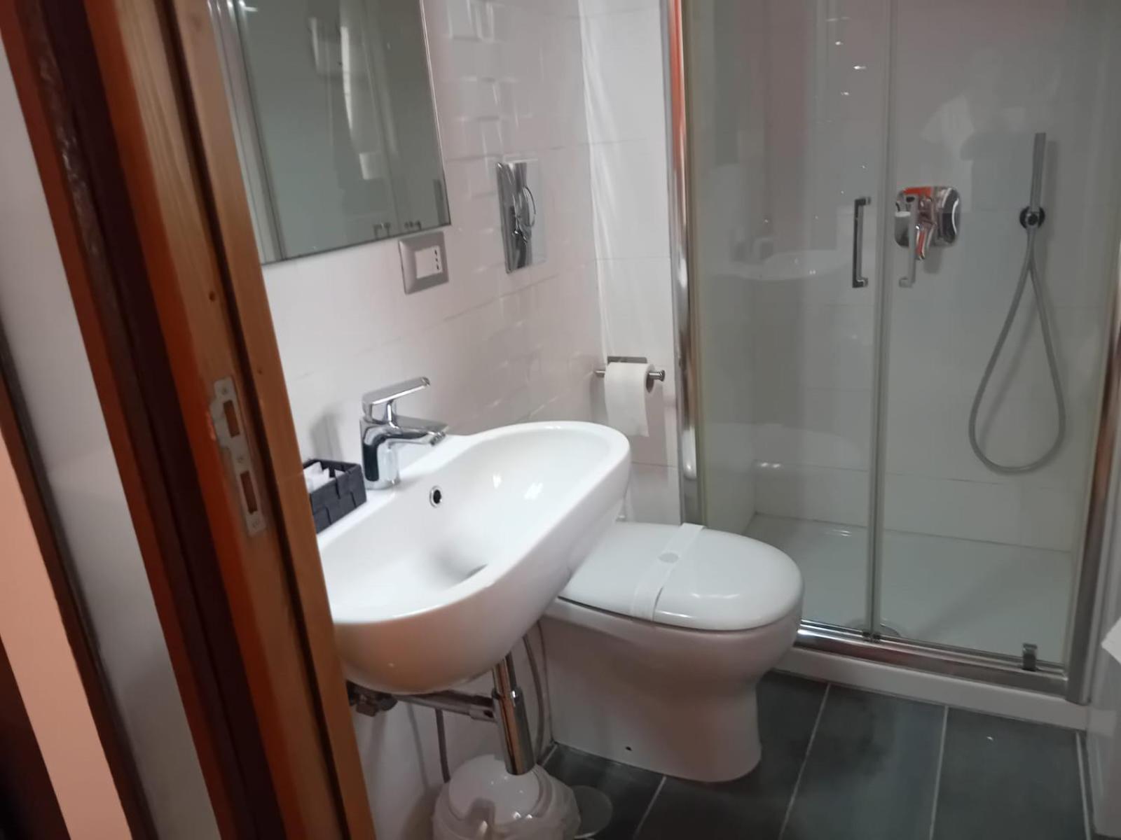 Antico Palazzo Bed & Breakfast Салерно Екстериор снимка