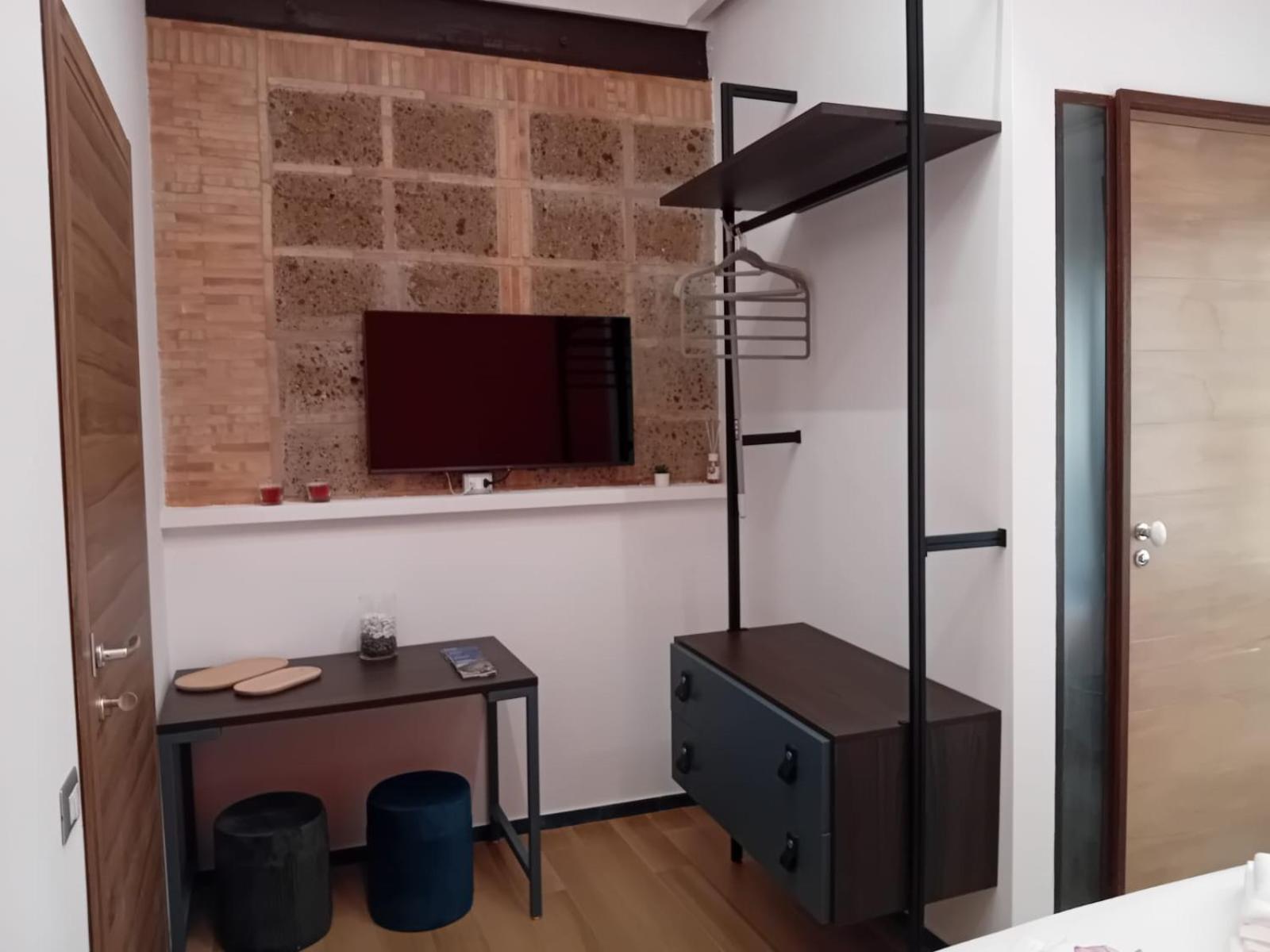 Antico Palazzo Bed & Breakfast Салерно Екстериор снимка