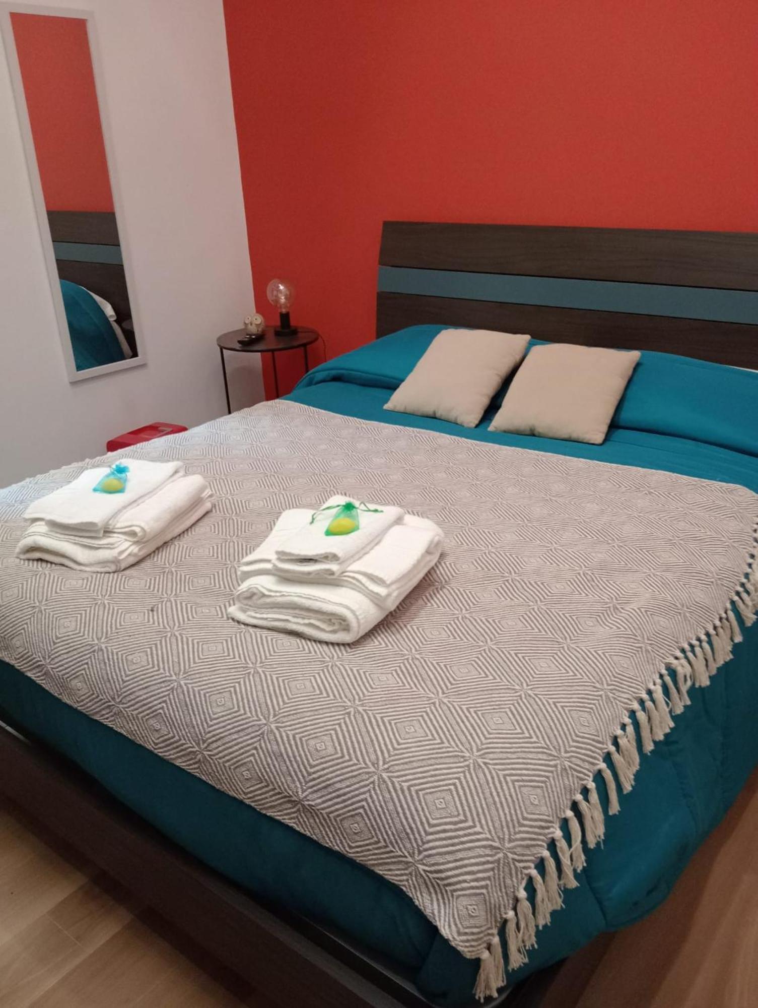 Antico Palazzo Bed & Breakfast Салерно Екстериор снимка